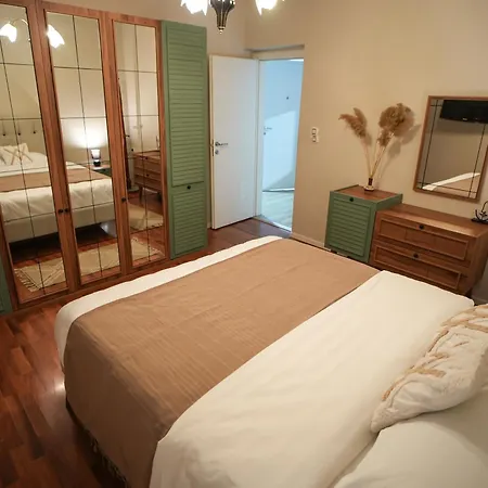 Appartement Grandpa House - App.3 à Tirana Extérieur photo