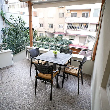 Appartement Grandpa House - App.3 à Tirana Extérieur photo