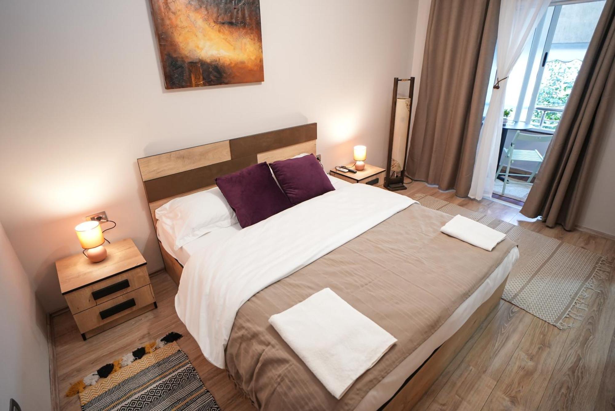 Grandpa House - App.3 * Tirana